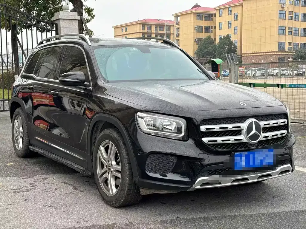 Mercedes-Benz GLB — фото 10