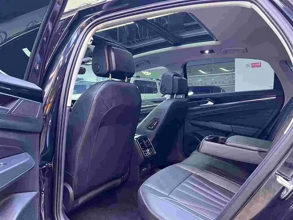 Volkswagen Passat — фото 4