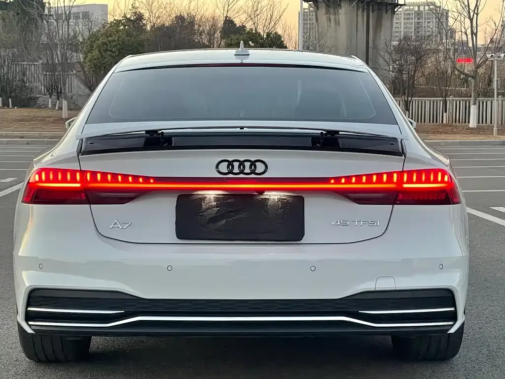 Audi A7 — фото 4