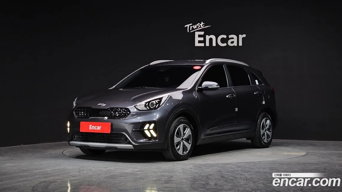 Kia Niro — фото 1