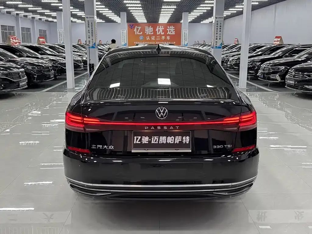Volkswagen Passat — фото 4