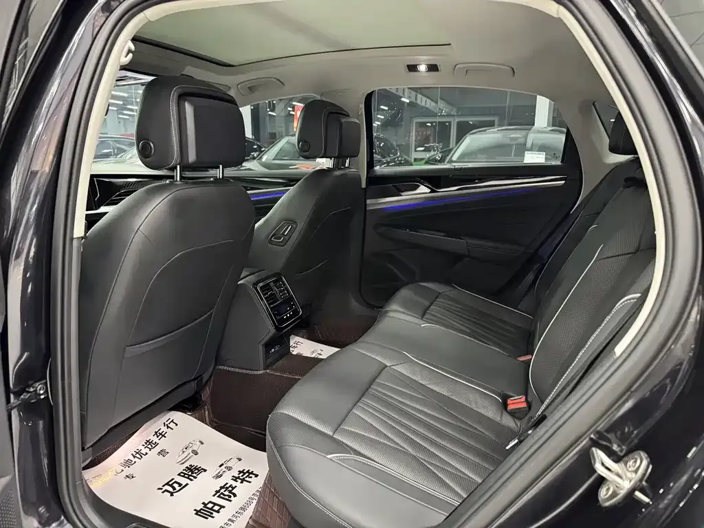Volkswagen Passat — фото 5