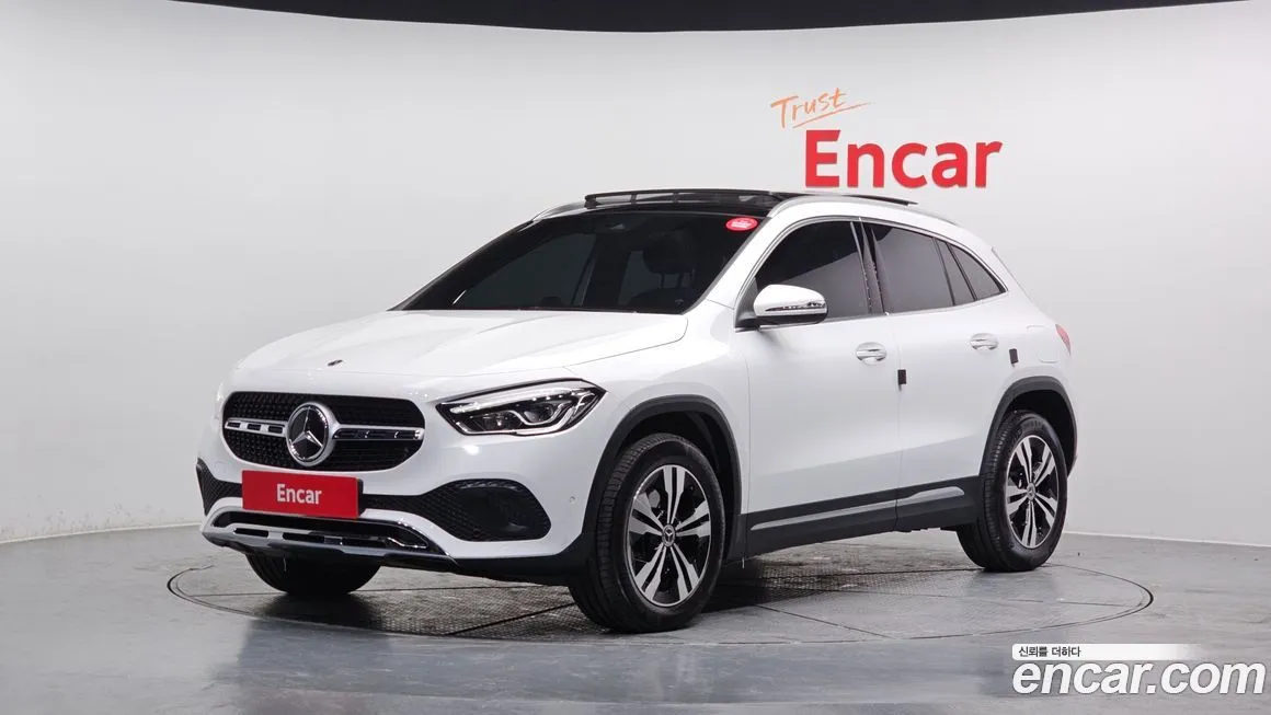Mercedes-Benz GLA-Class — фото 1