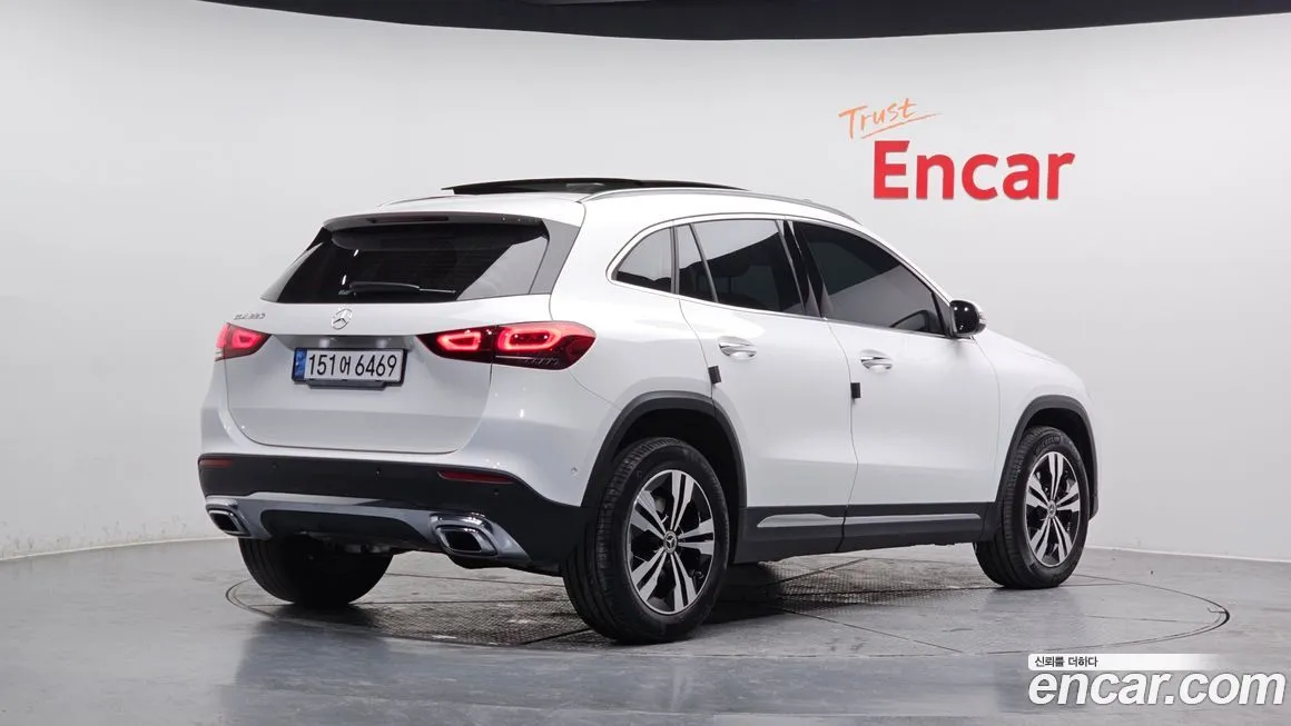 Mercedes-Benz GLA-Class — фото 3