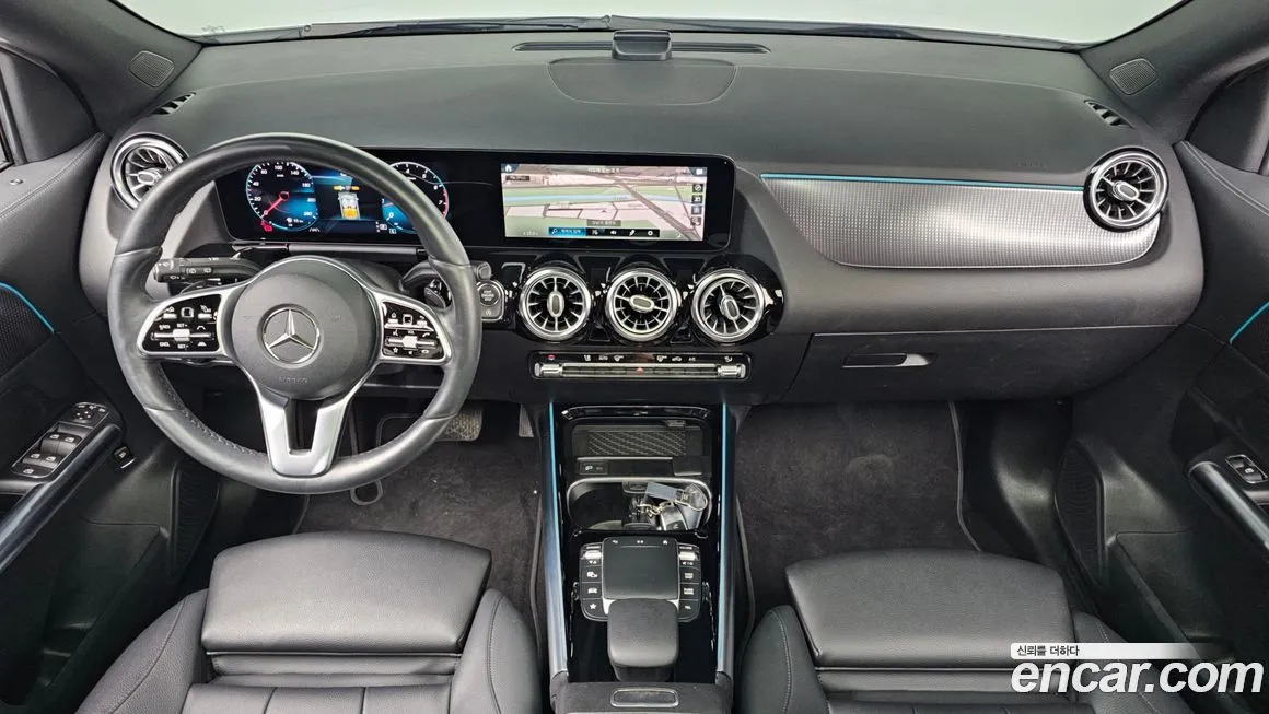Mercedes-Benz GLA-Class — фото 10