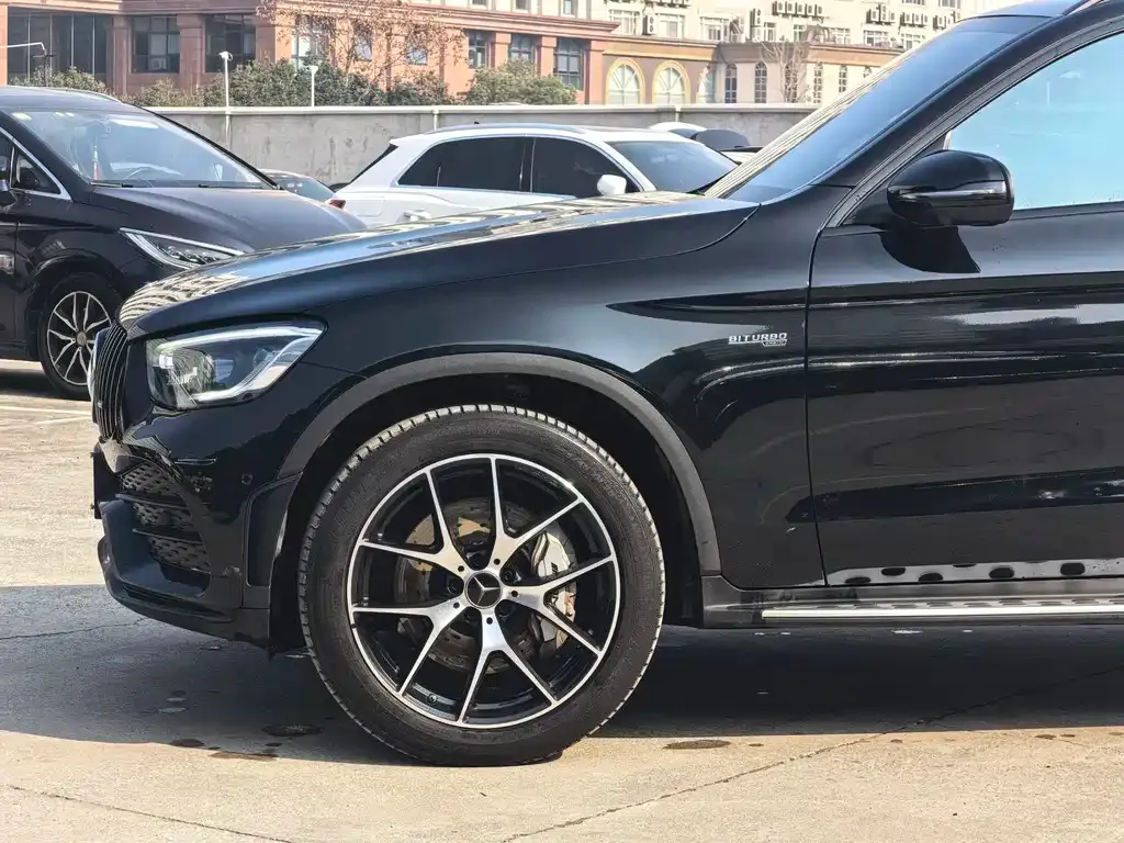 Mercedes-Benz GLC AMG — фото 6