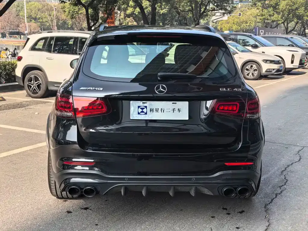 Mercedes-Benz GLC AMG — фото 5