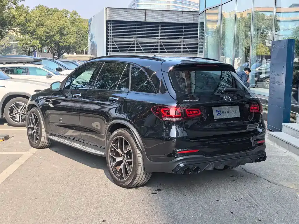 Mercedes-Benz GLC AMG — фото 9