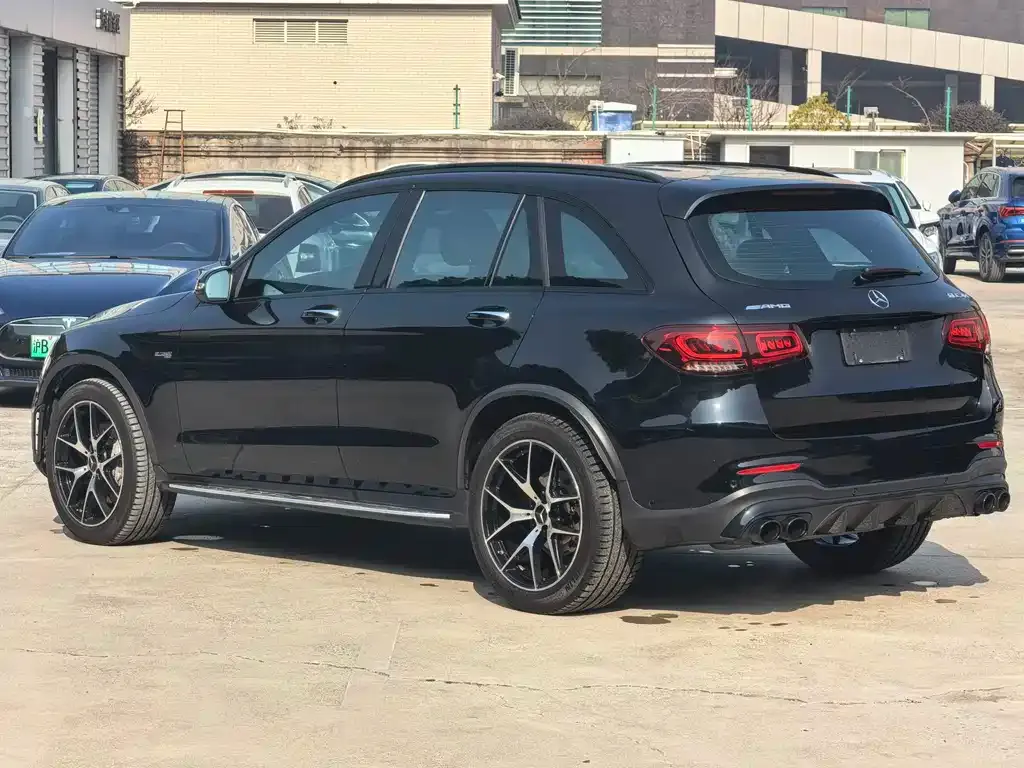Mercedes-Benz GLC AMG — фото 7