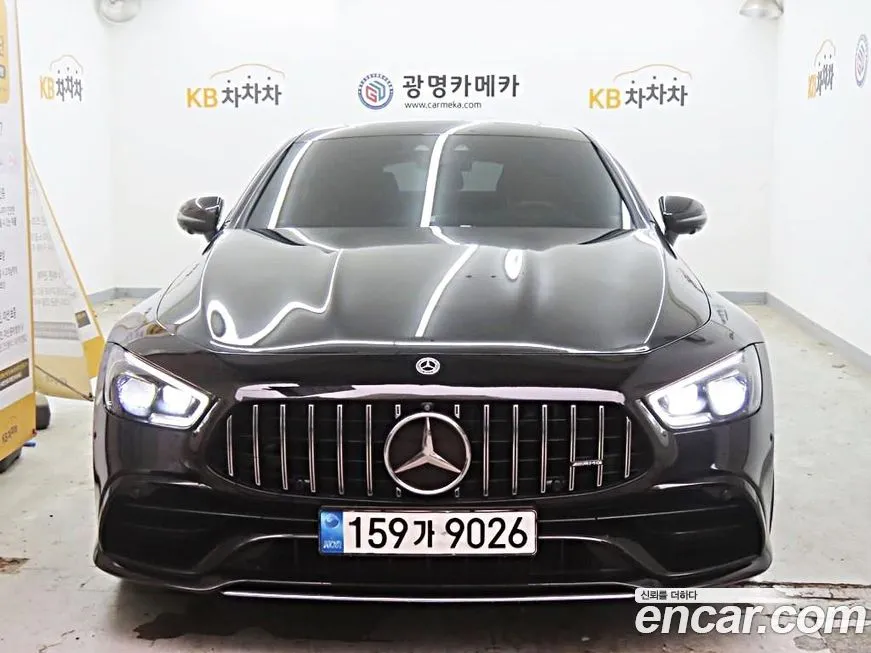 Mercedes-Benz AMG GT — фото 1