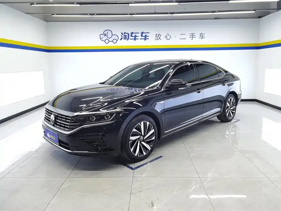 Volkswagen Passat — фото 1