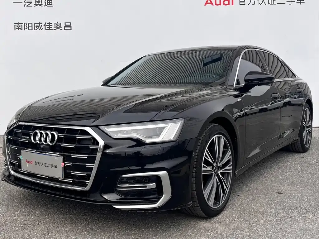 Audi A6L — фото 1