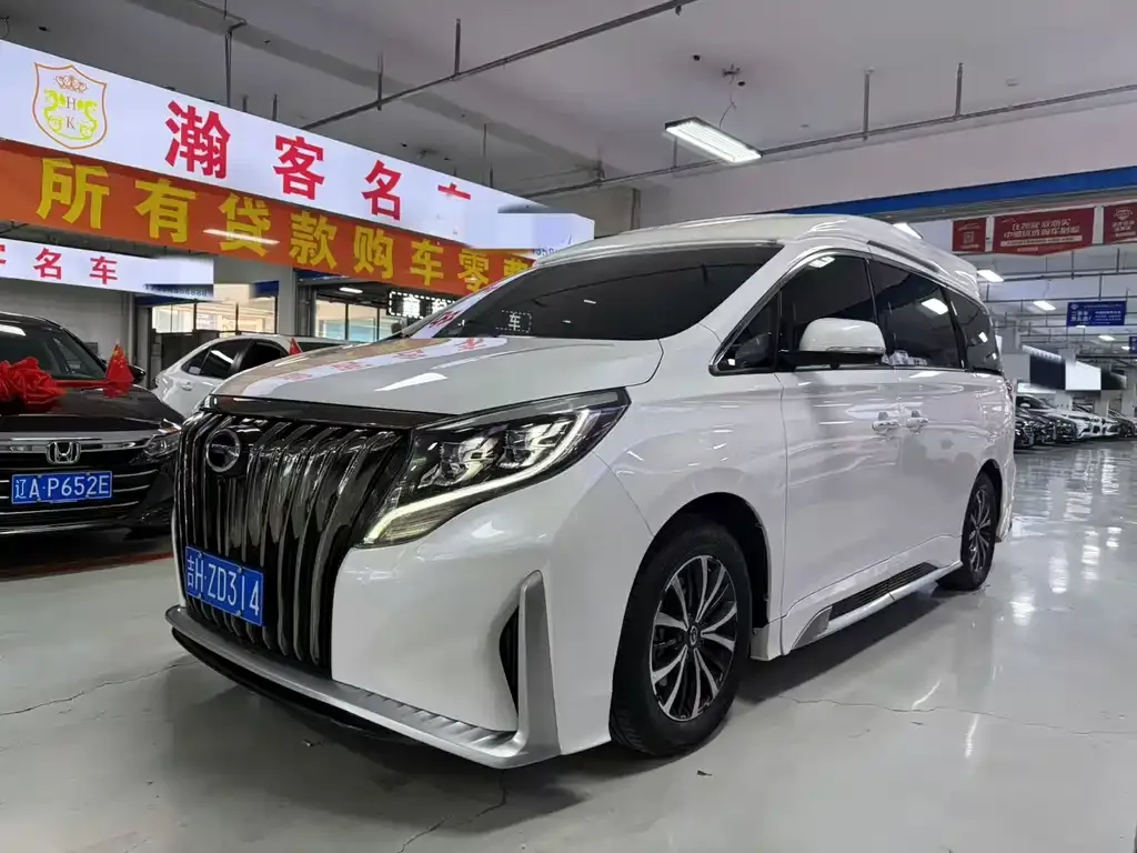 GAC Motor Trumpchi M8 — фото 1