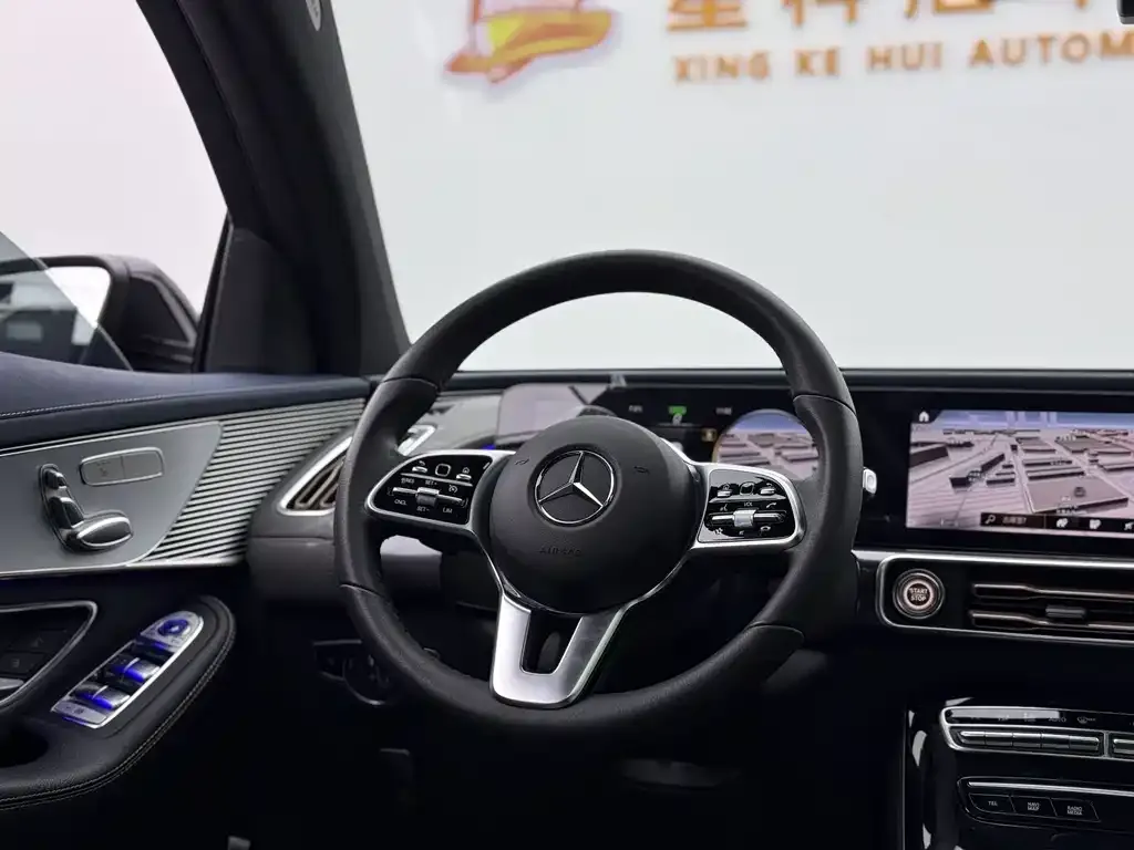 Mercedes-Benz EQC — фото 2