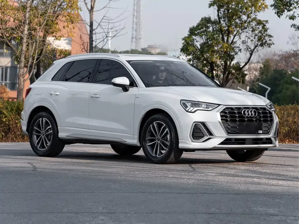 Audi Q3 — фото 6