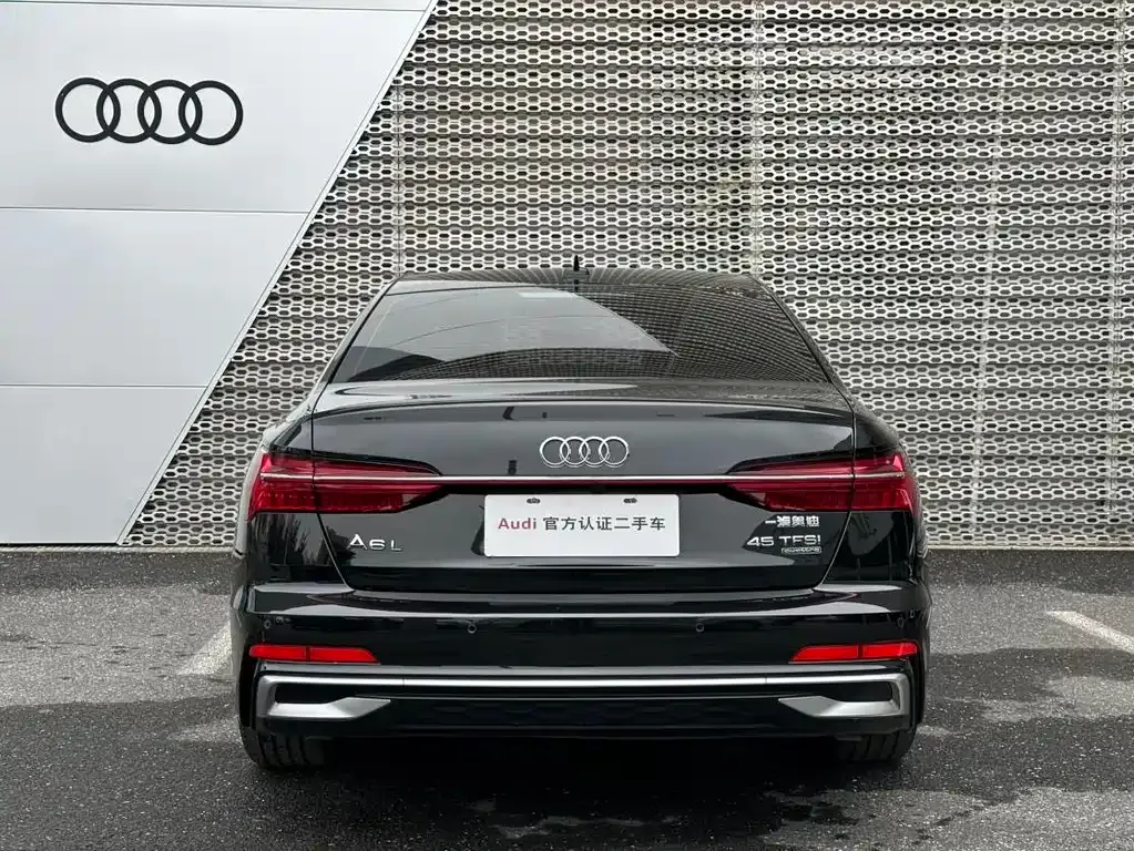 Audi A6L — фото 10