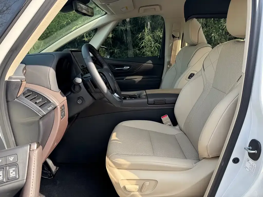 Toyota Vellfire — фото 5