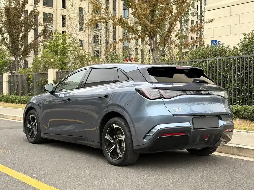 BYD Seal 06GT — фото 9