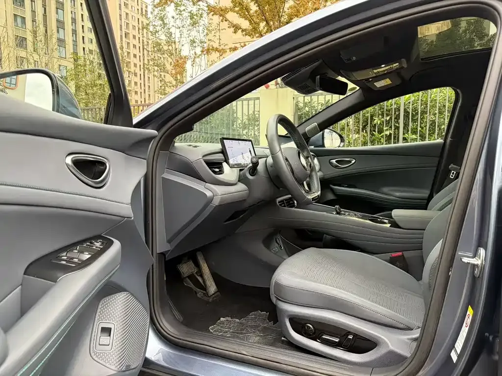 BYD Seal 06GT — фото 8