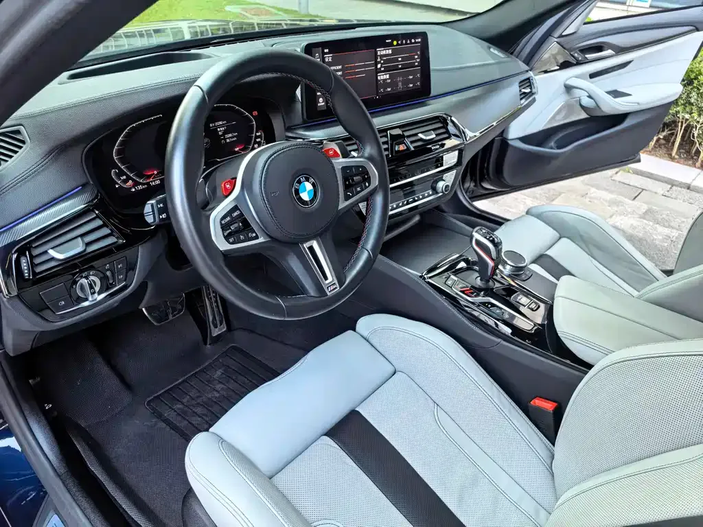 BMW M5 — фото 5