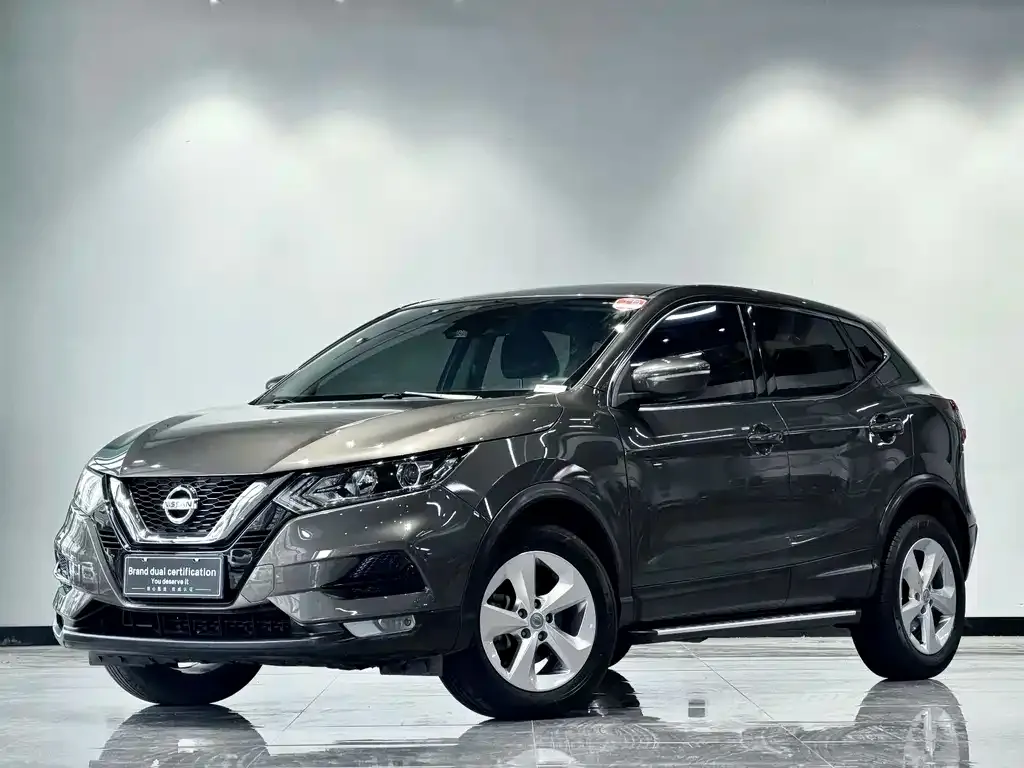 Nissan Qashqai — фото 1