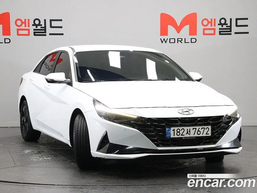 Hyundai AVANTE — фото 3