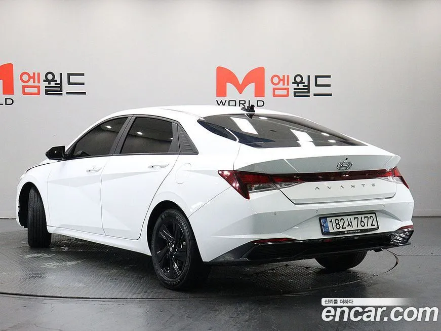 Hyundai AVANTE — фото 2