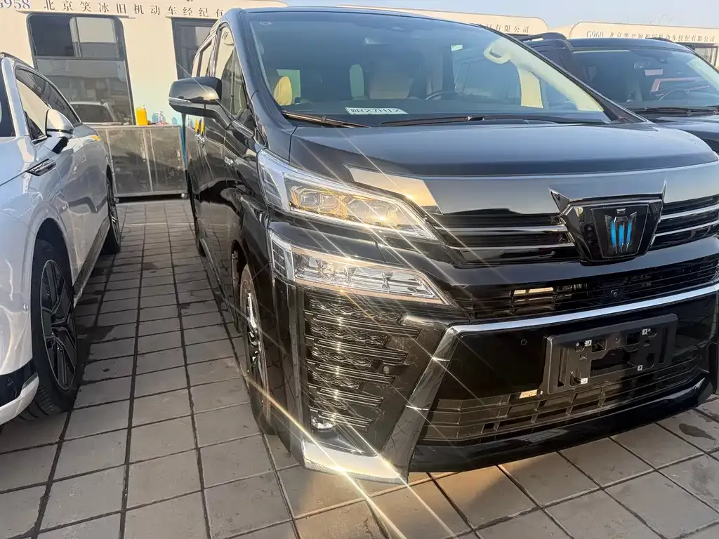 Toyota Vellfire — фото 7