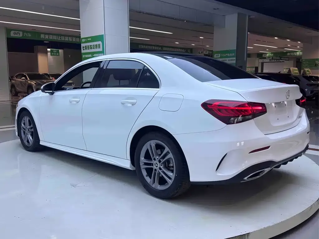 Mercedes-Benz A-Class — фото 10