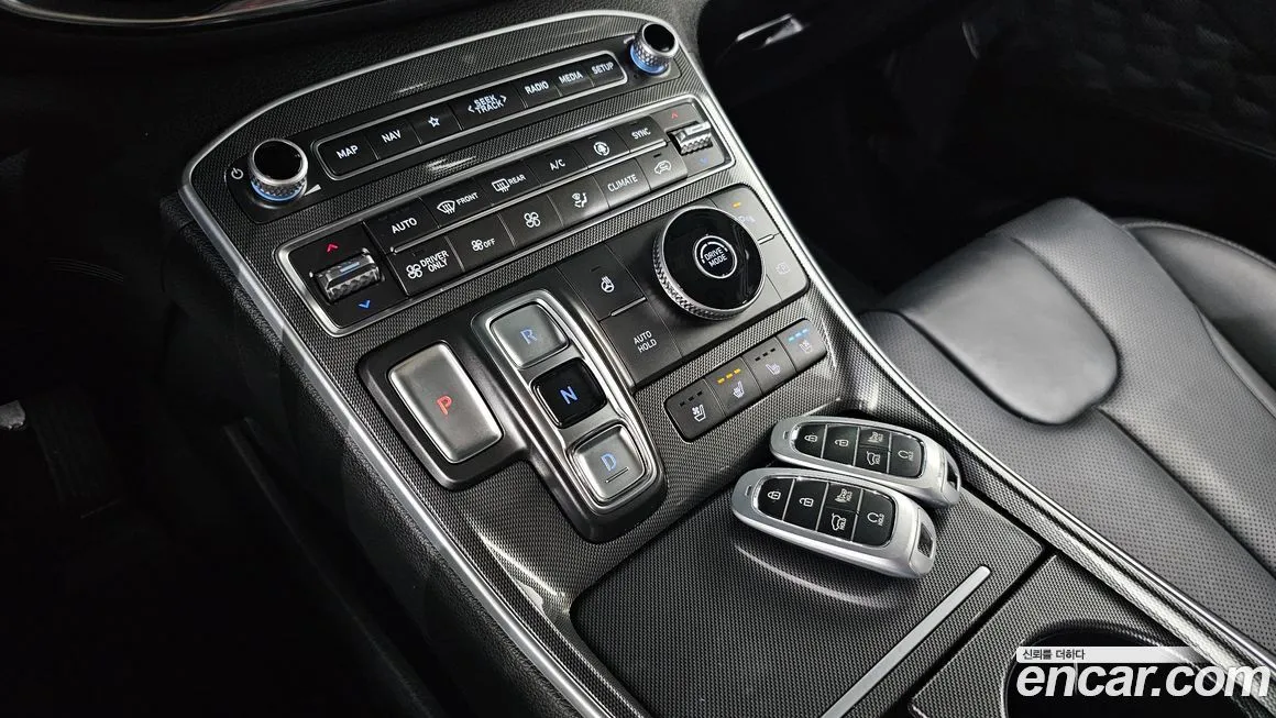 Hyundai Santafe — фото 8