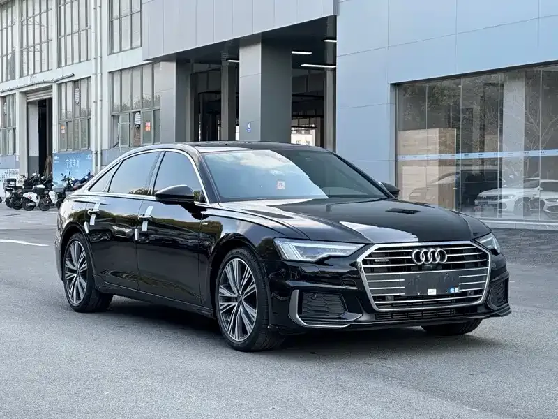 Audi A6L — фото 7
