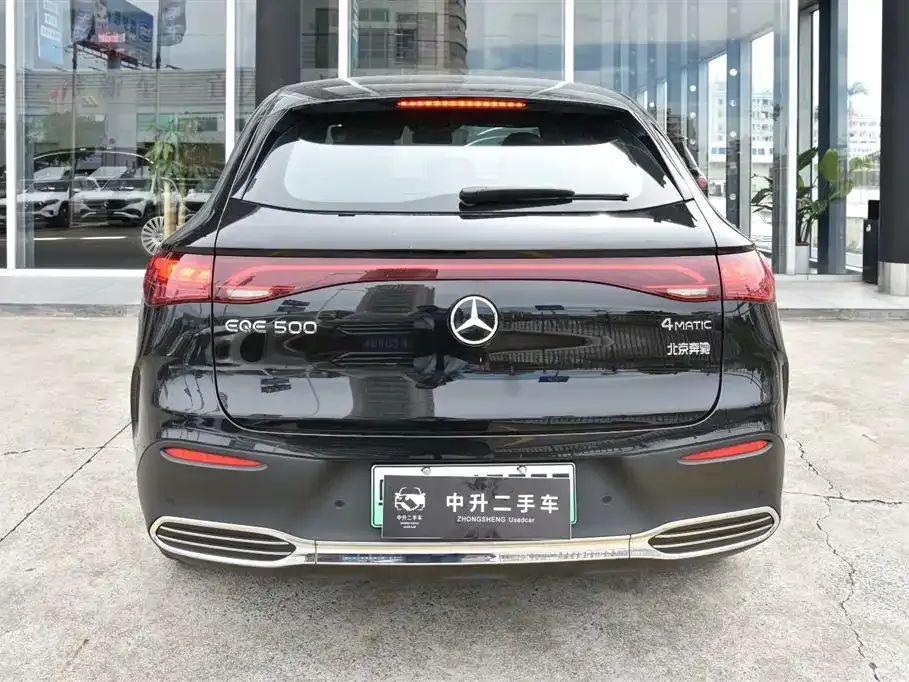 Mercedes-Benz EQE SUV — фото 10