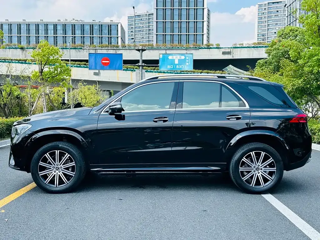 Mercedes-Benz GLE — фото 10