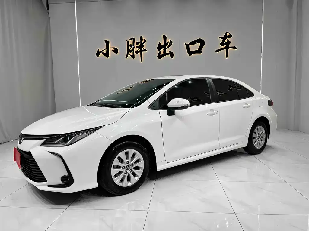 Toyota Corolla — фото 1