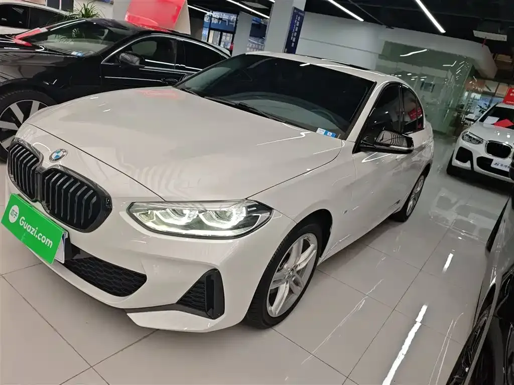 BMW 1 Series — фото 1