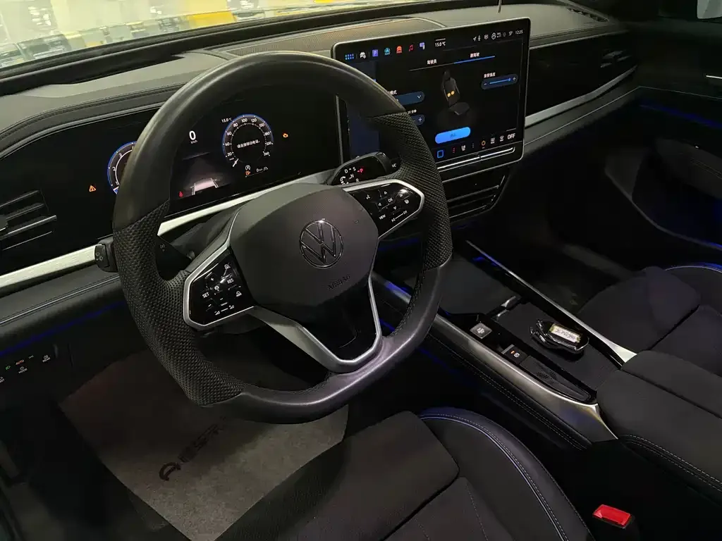 Volkswagen Passat — фото 5