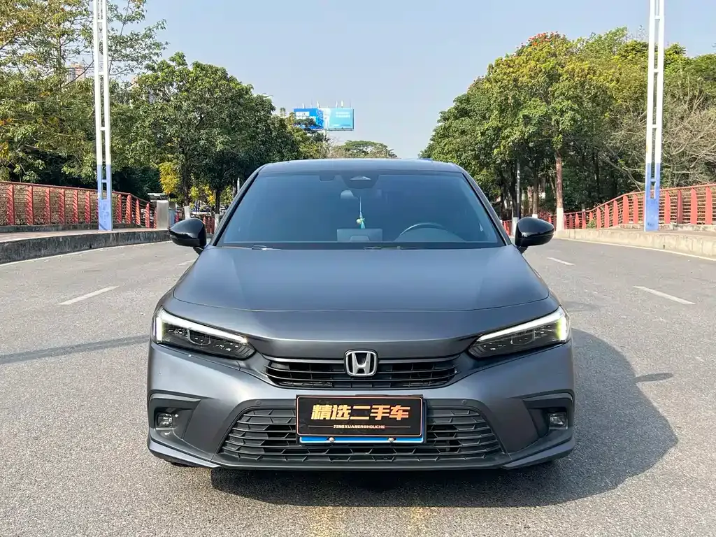 Honda Civic — фото 1