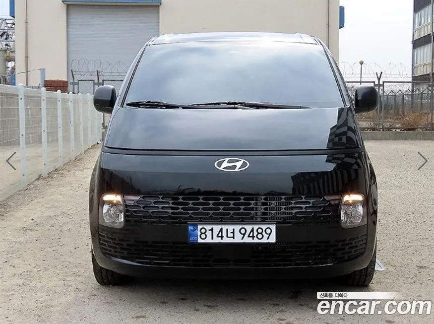 Hyundai Staria — фото 1