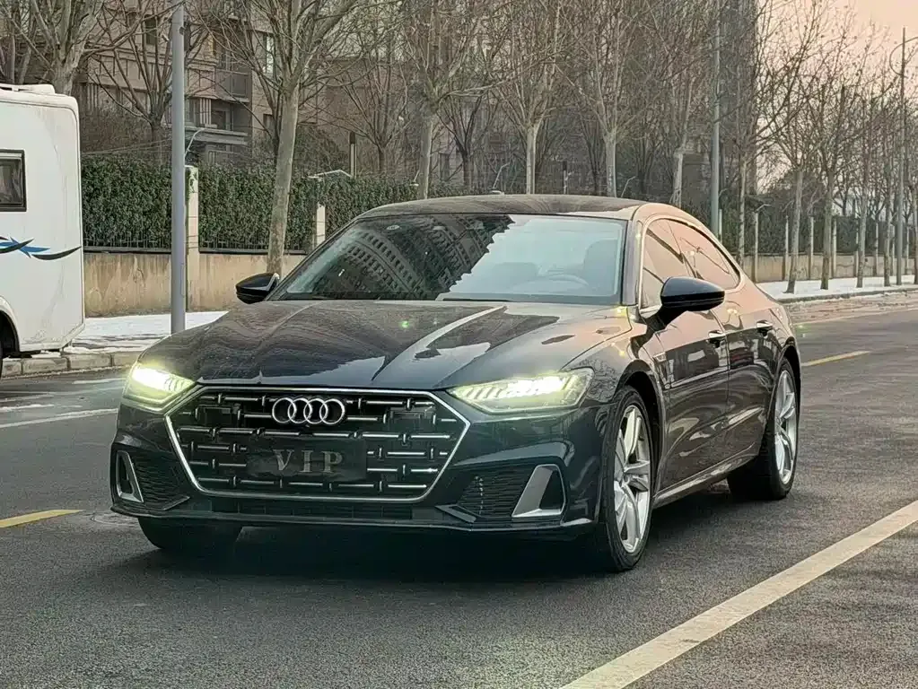 Audi A7L — фото 10