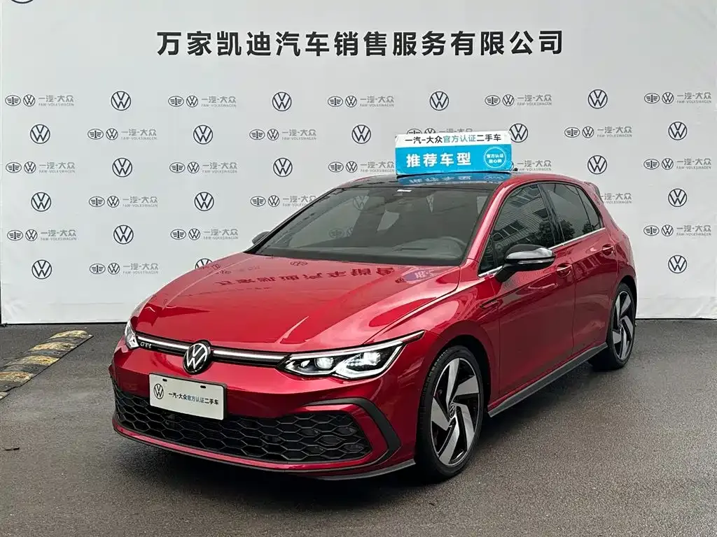 Volkswagen Golf GTI — фото 1