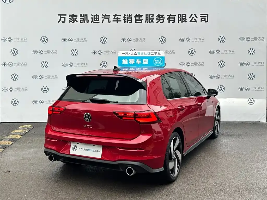 Volkswagen Golf GTI — фото 6