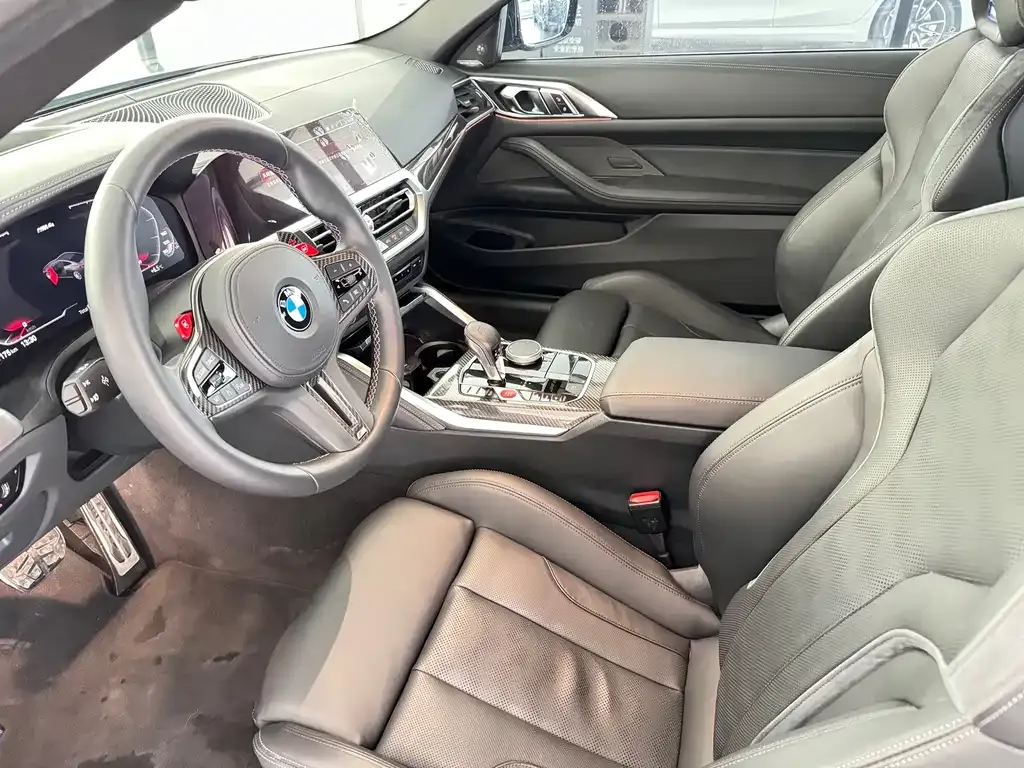 BMW M4 — фото 10