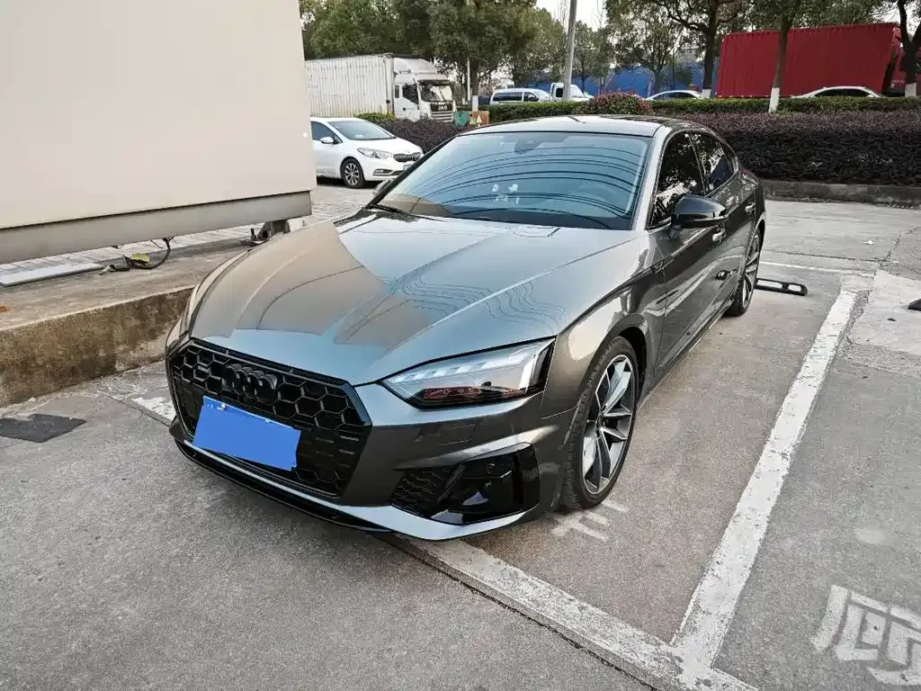 Audi A5 (Import) — фото 1