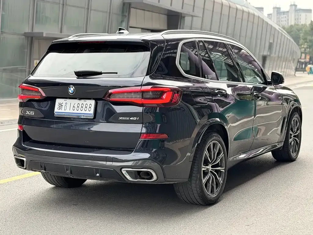 BMW X5 (Import) — фото 5
