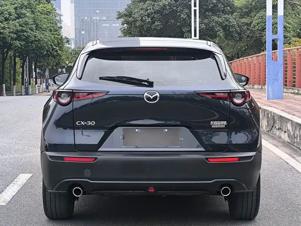 Mazda CX-30 — фото 10