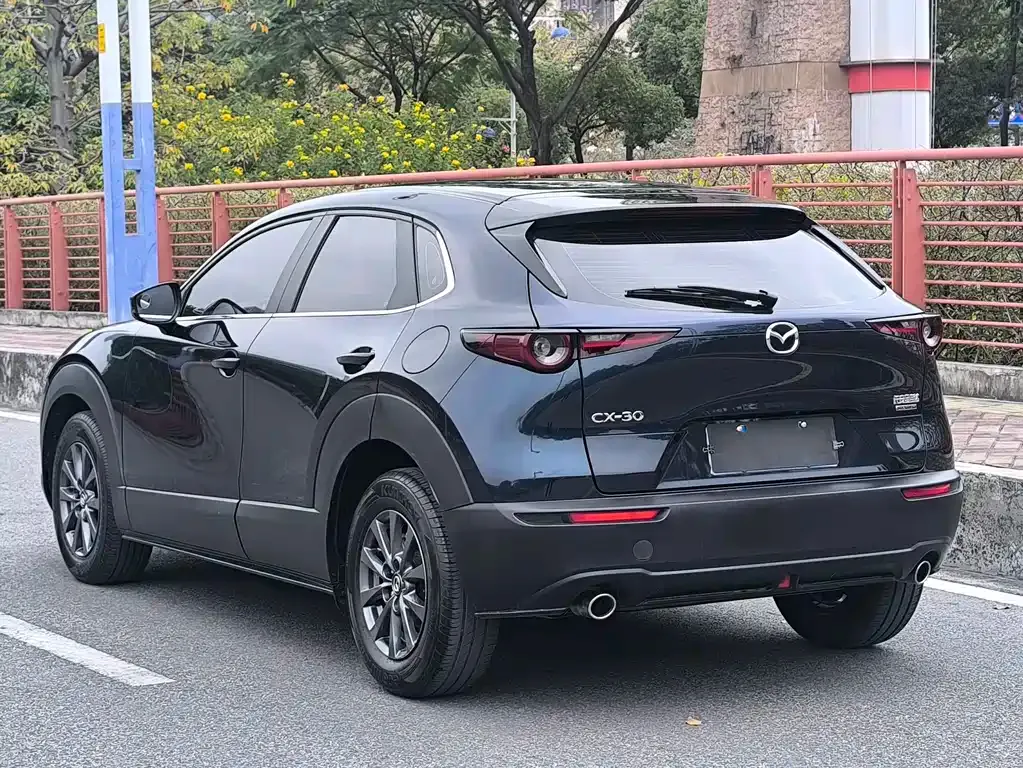 Mazda CX-30 — фото 7