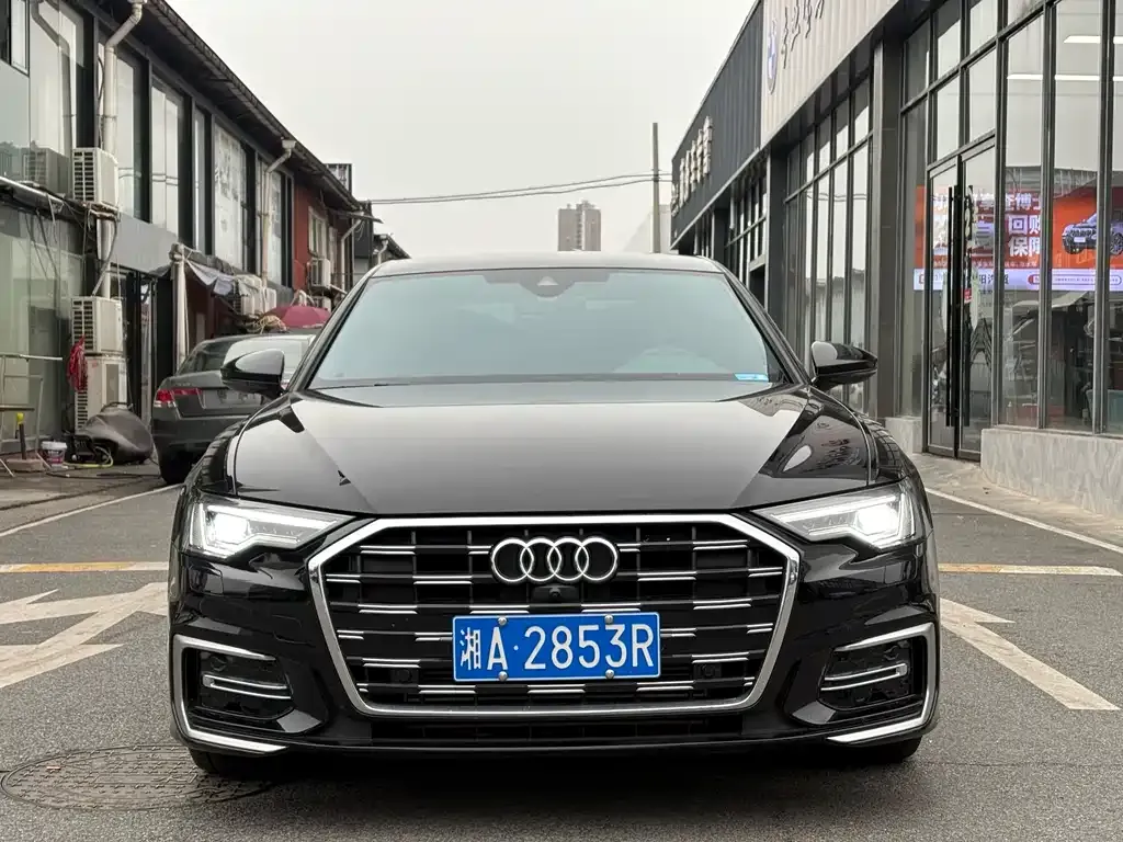 Audi A6L — фото 7
