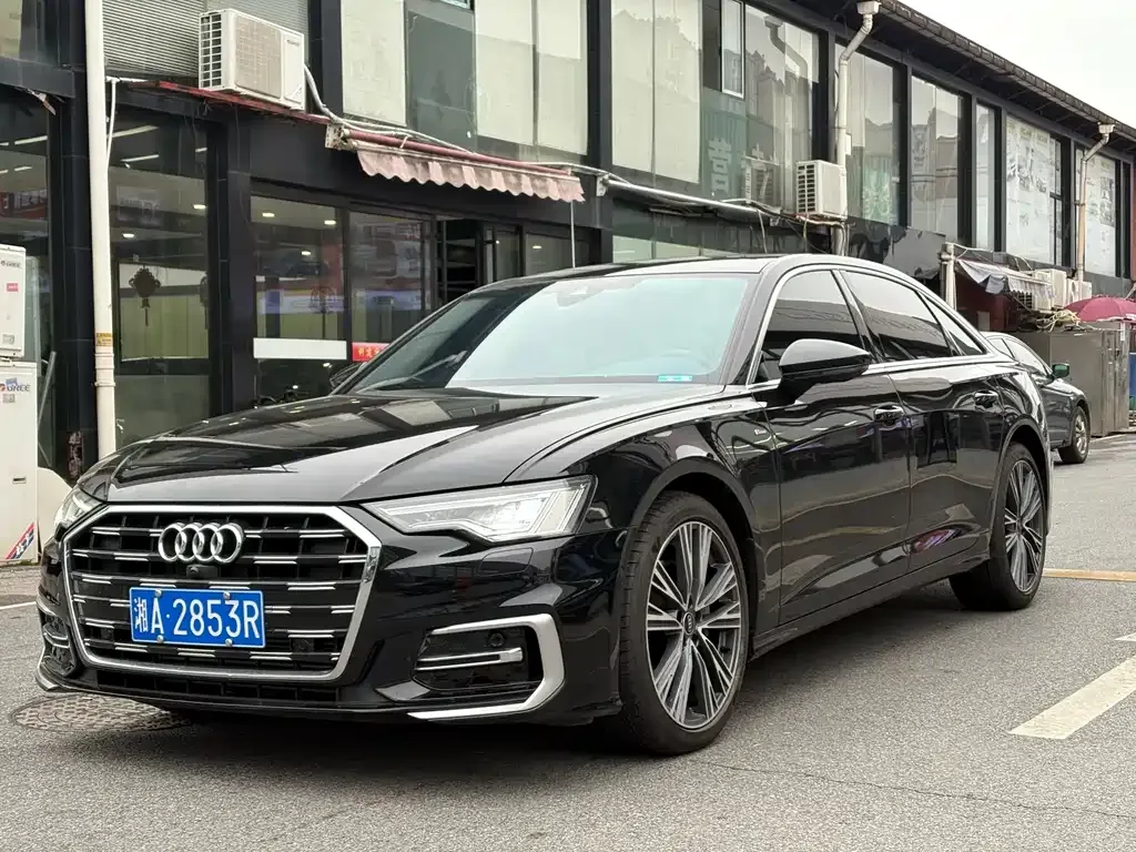 Audi A6L — фото 6