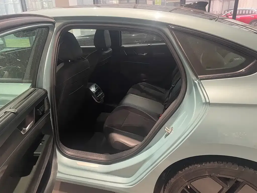 Volkswagen Passat — фото 4