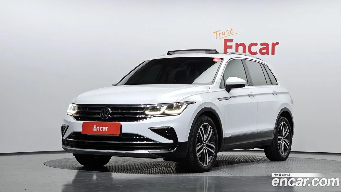 Volkswagen Tiguan — фото 1
